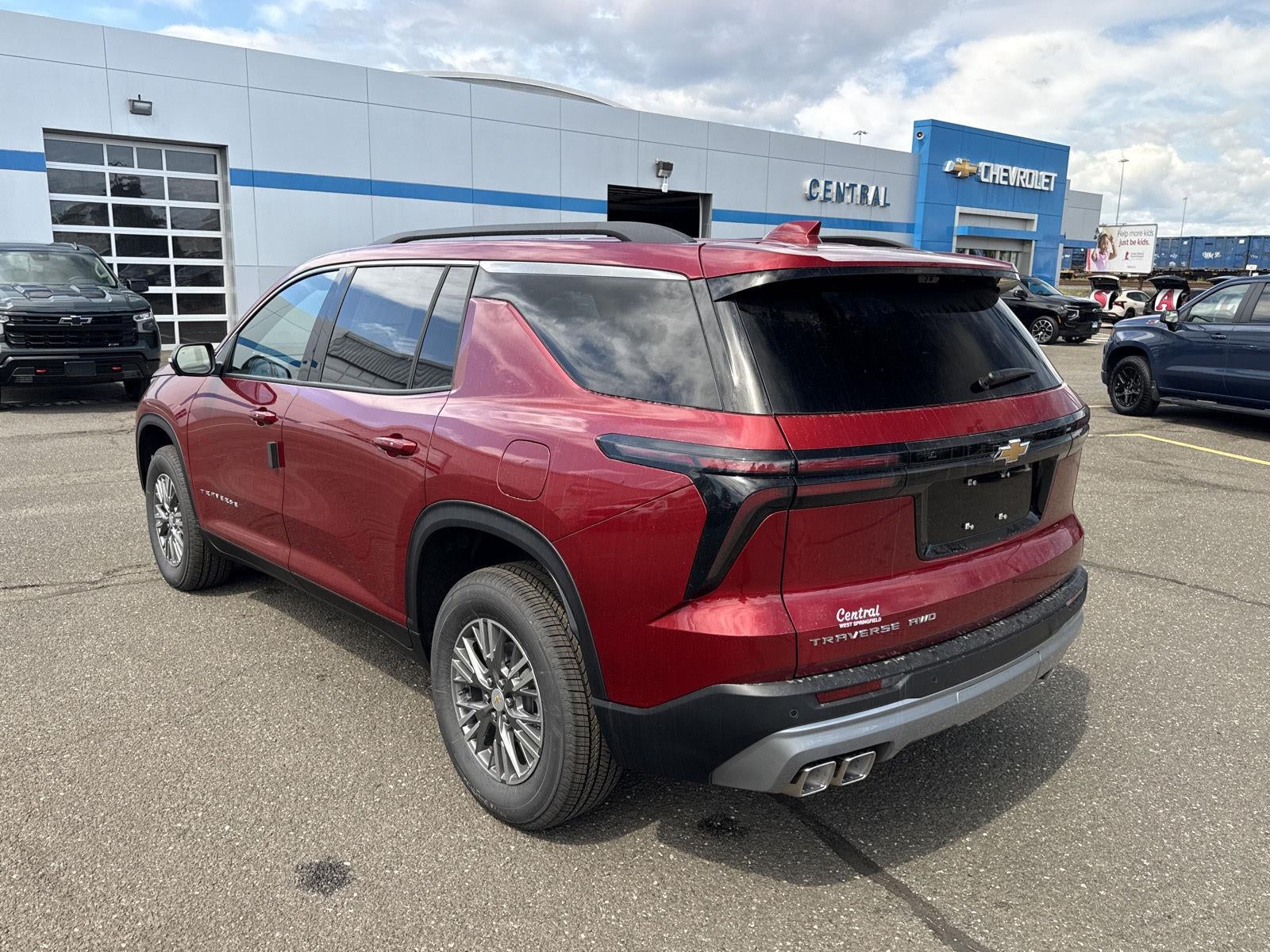 2027 Chevrolet Traverse LT