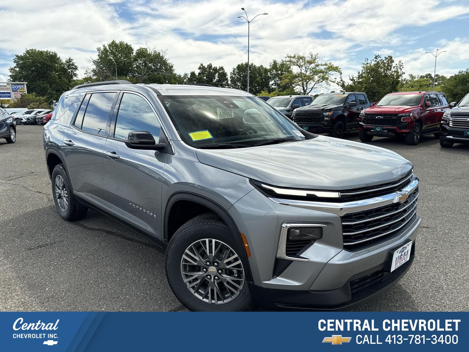 2027 Chevrolet Traverse LT