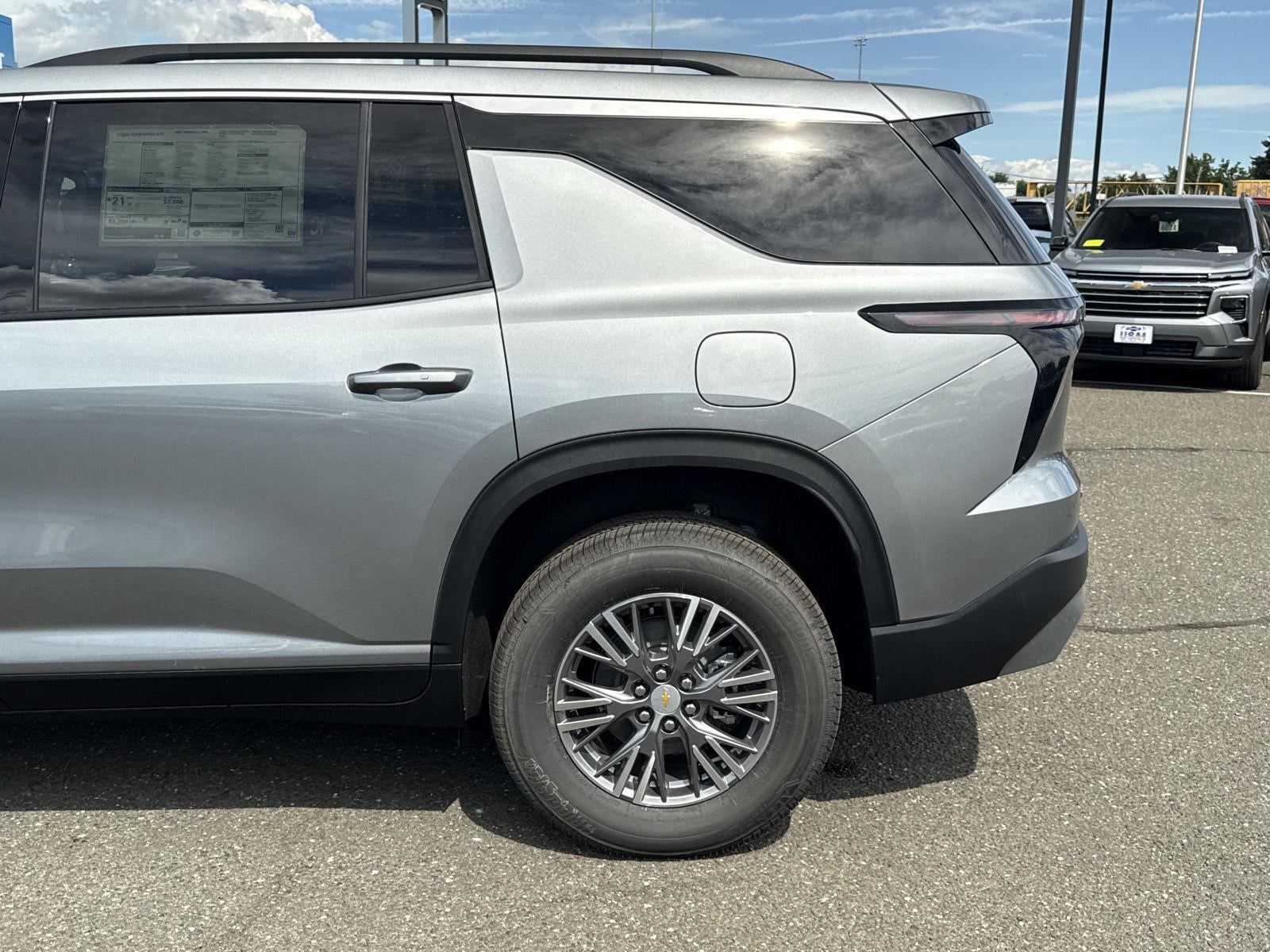 2027 Chevrolet Traverse LT