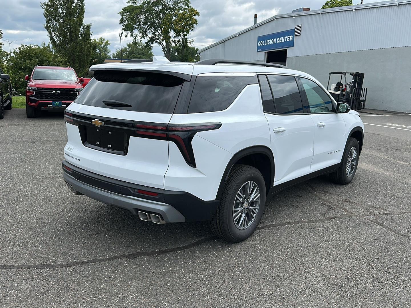 2027 Chevrolet Traverse LT