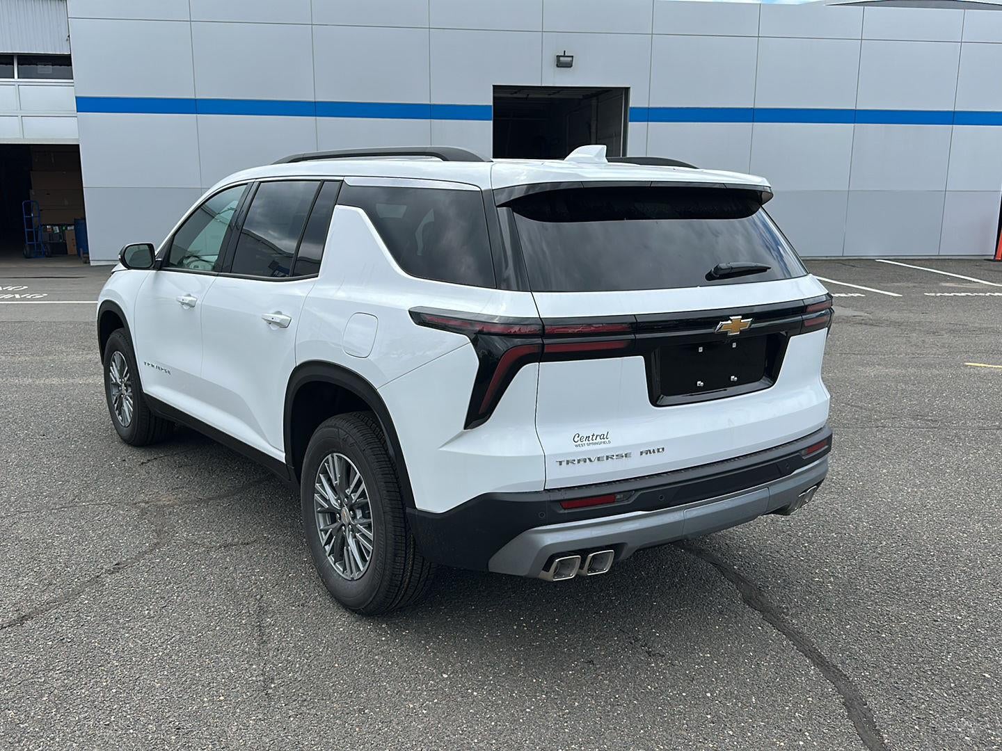 2027 Chevrolet Traverse LT