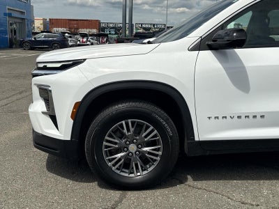2024 Chevrolet Traverse LT