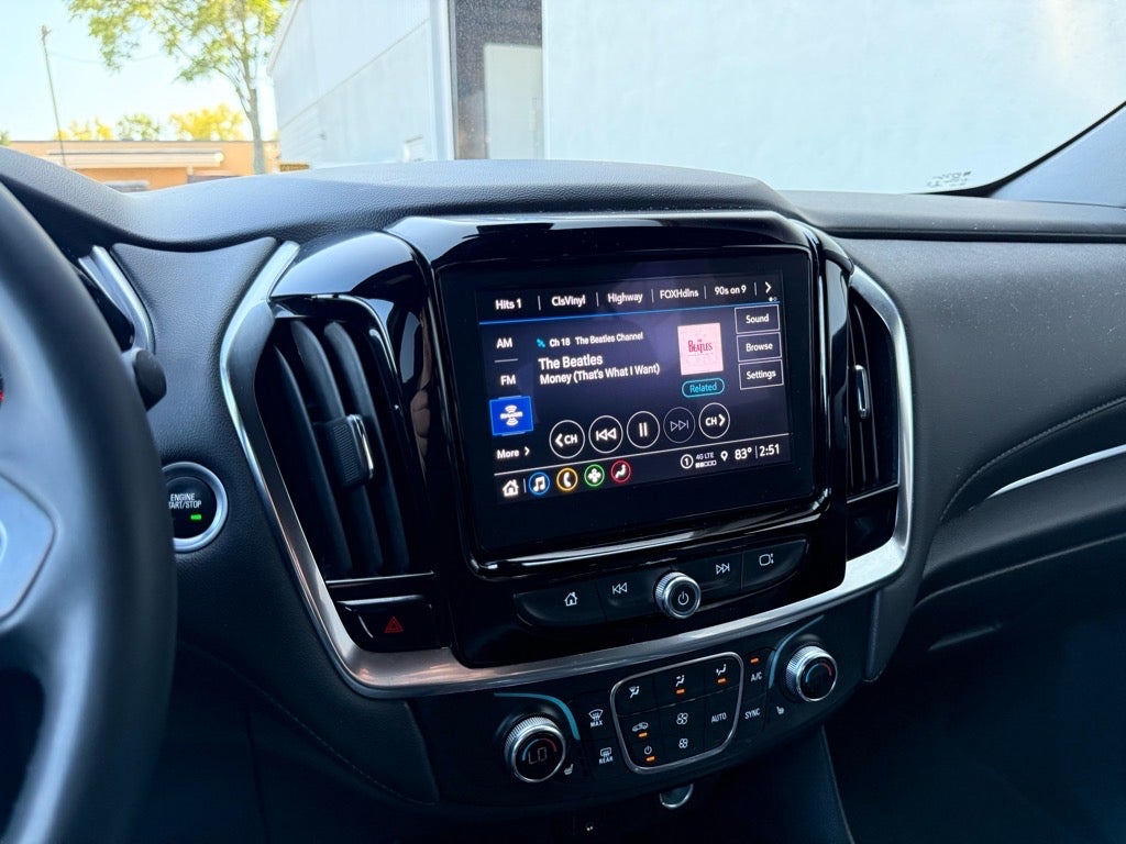 2023 Chevrolet Traverse LT Cloth
