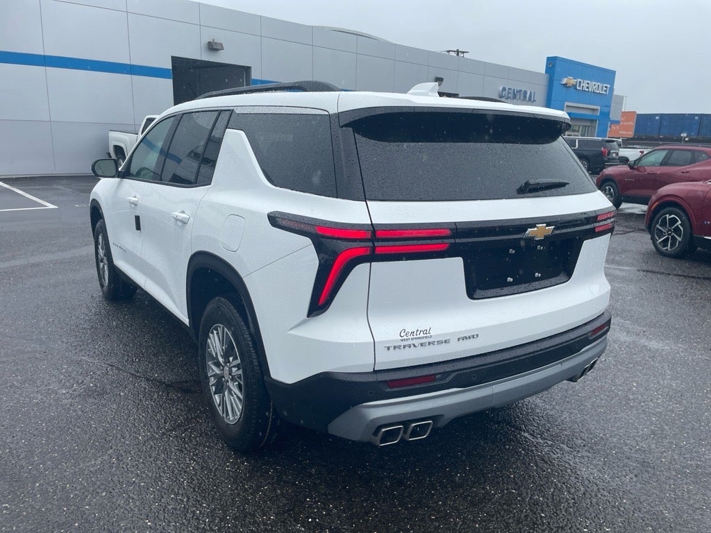 2025 Chevrolet Traverse LT
