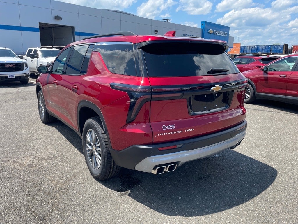 2025 Chevrolet Traverse LT