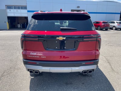 2025 Chevrolet Traverse LT