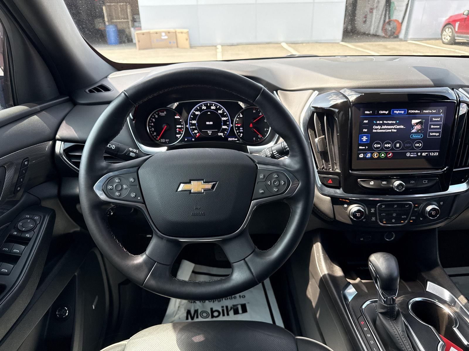 2023 Chevrolet Traverse Premier