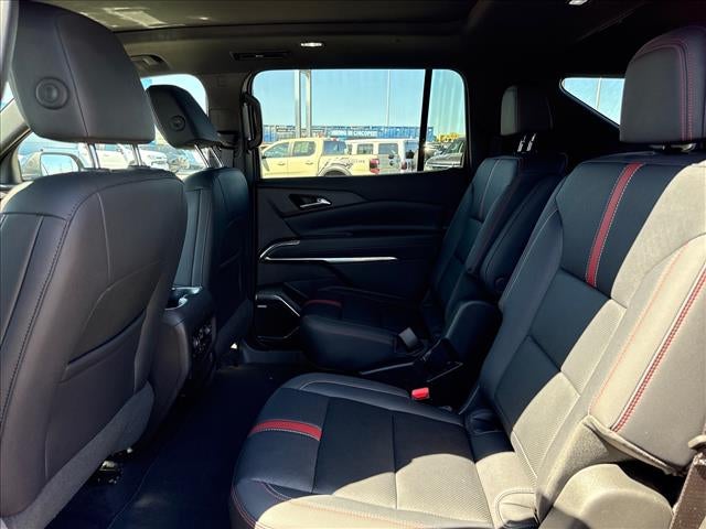 2025 Chevrolet Traverse RS