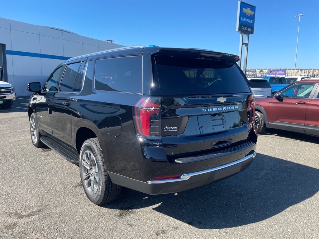 2026 Chevrolet Suburban LS