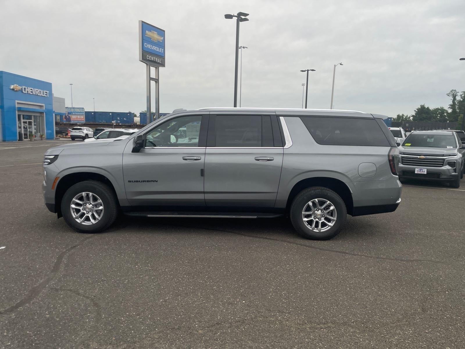2026 Chevrolet Suburban LT