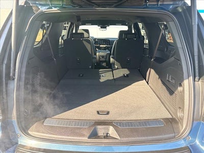 2025 Chevrolet Suburban High Country