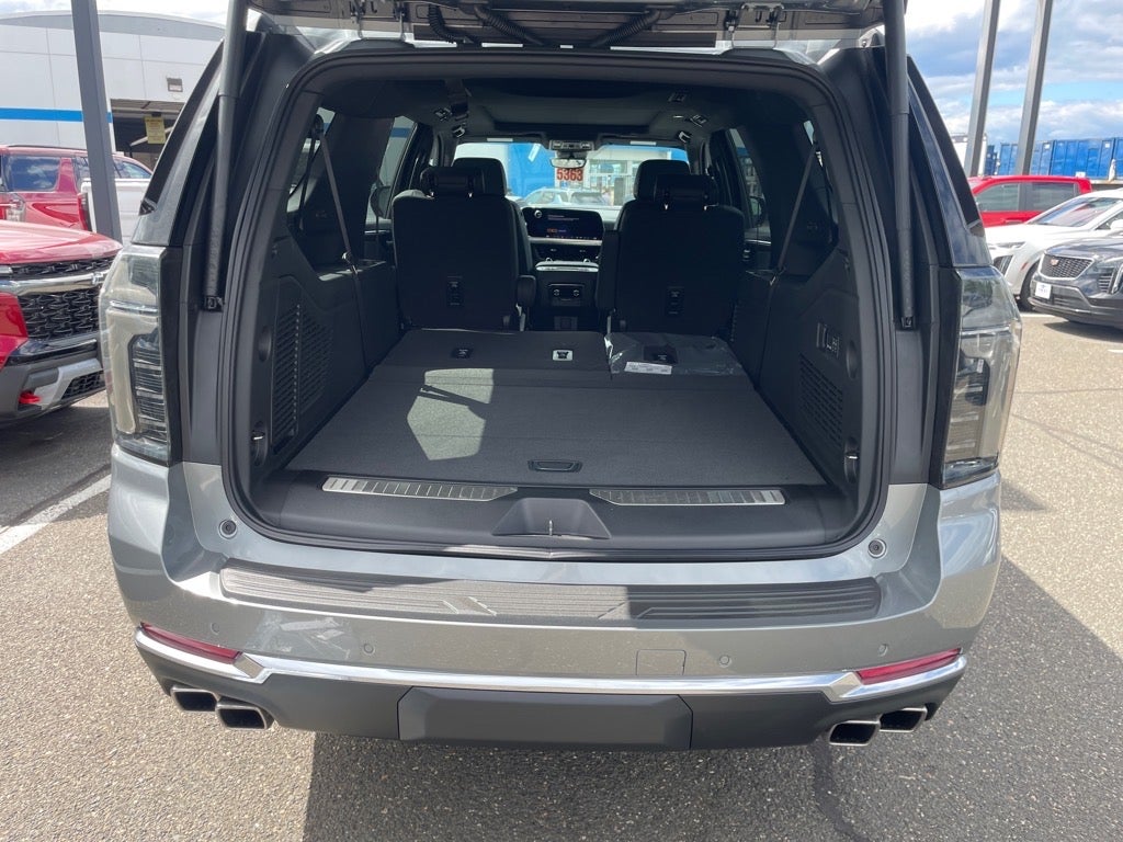 2025 Chevrolet Suburban High Country