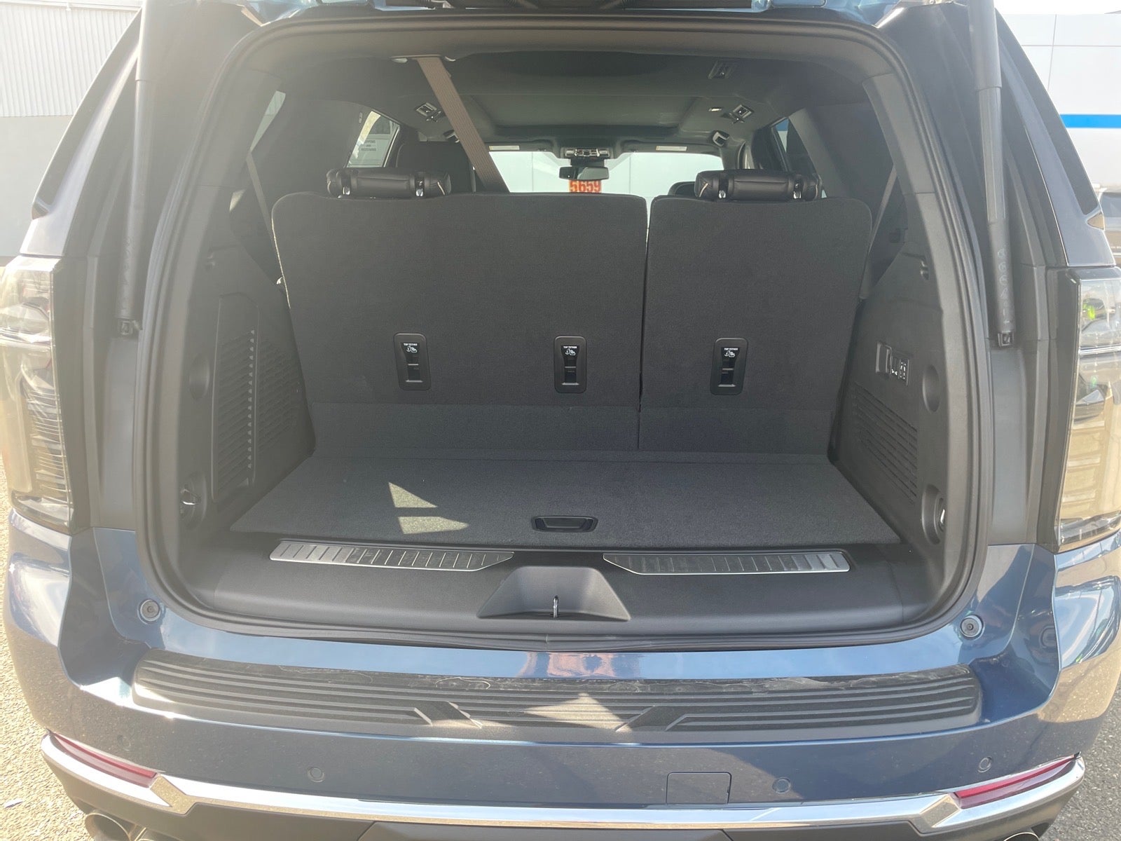 2026 Chevrolet Tahoe Premier - Photo 9