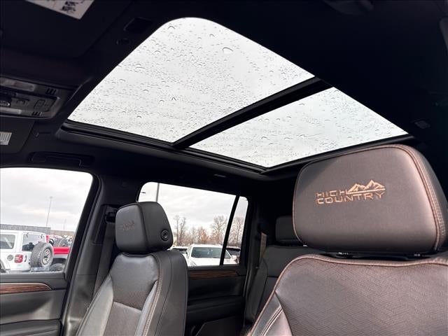 2021 Chevrolet Suburban High Country