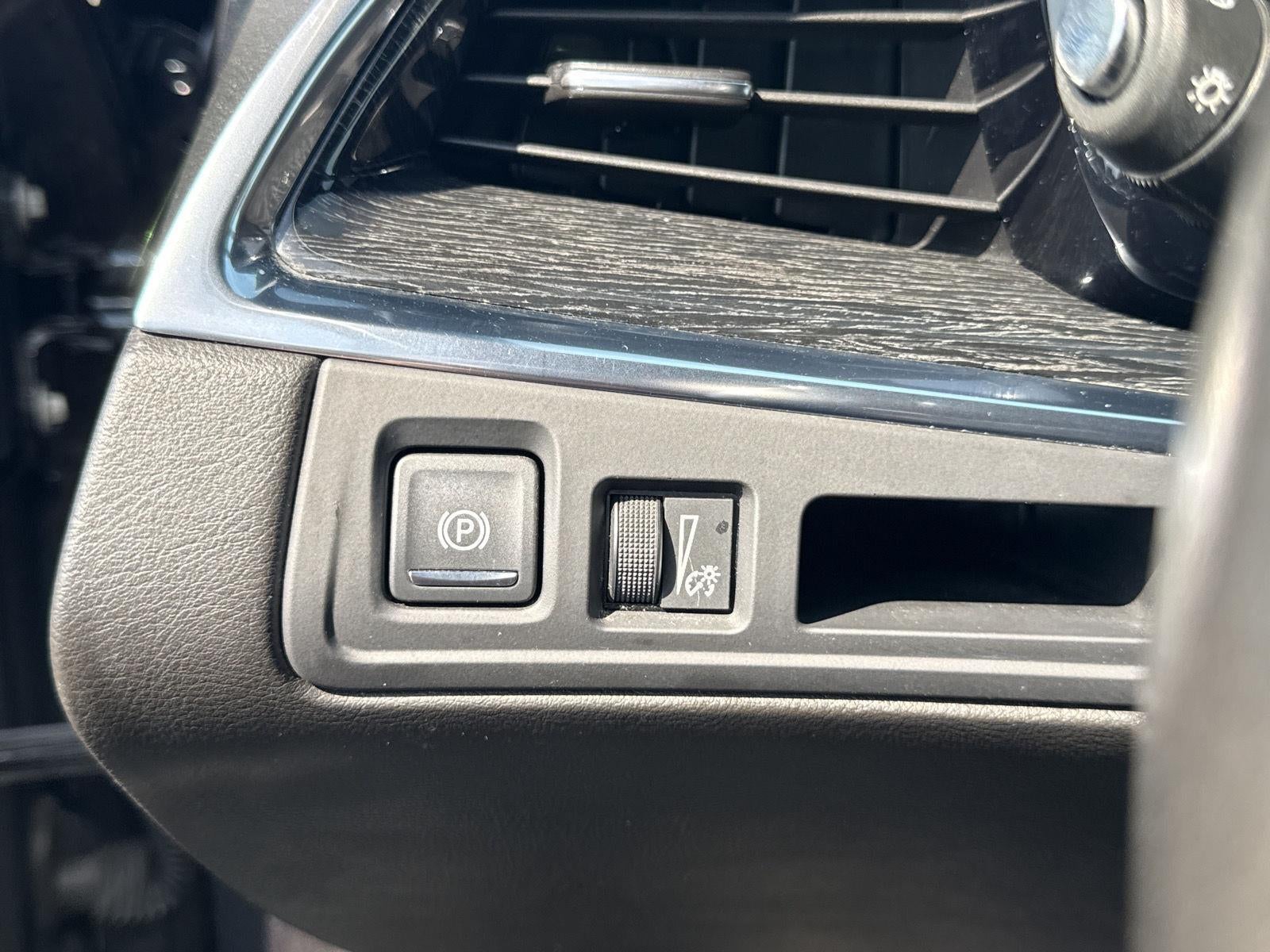 2021 Cadillac XT5 AWD Premium Luxury
