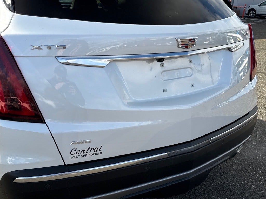 2023 Cadillac XT5 Premium Luxury