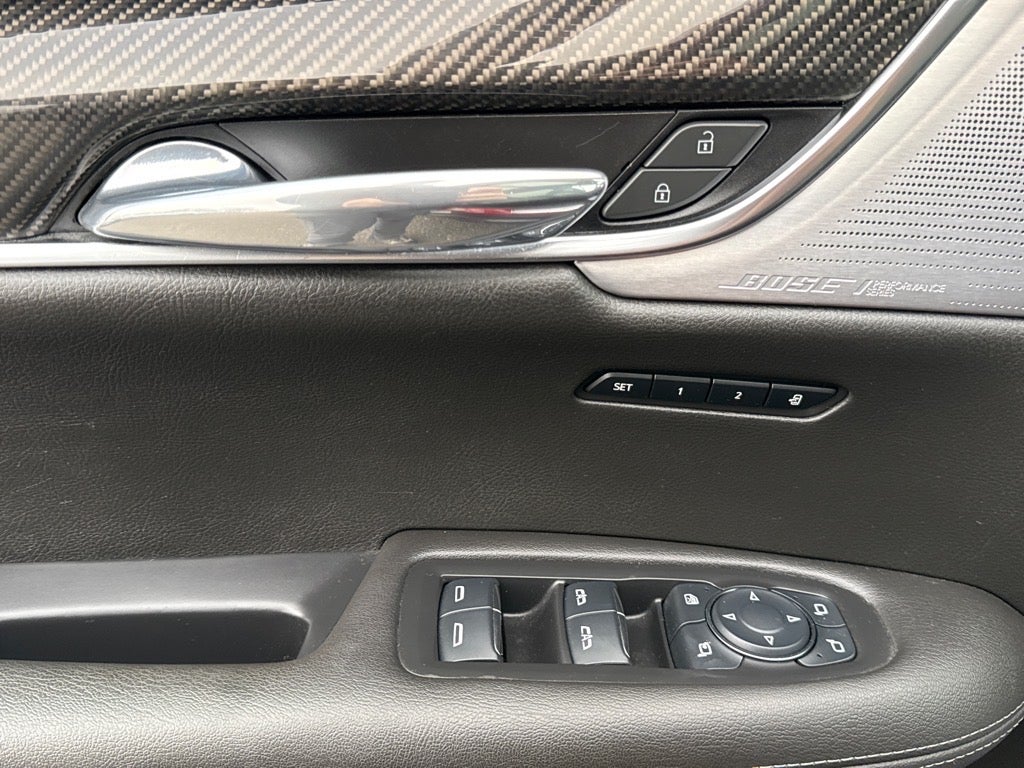 2023 Cadillac XT6 Sport