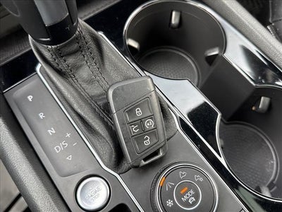 2020 Volkswagen Atlas Cross Sport 3.6L V6 SEL R-Line