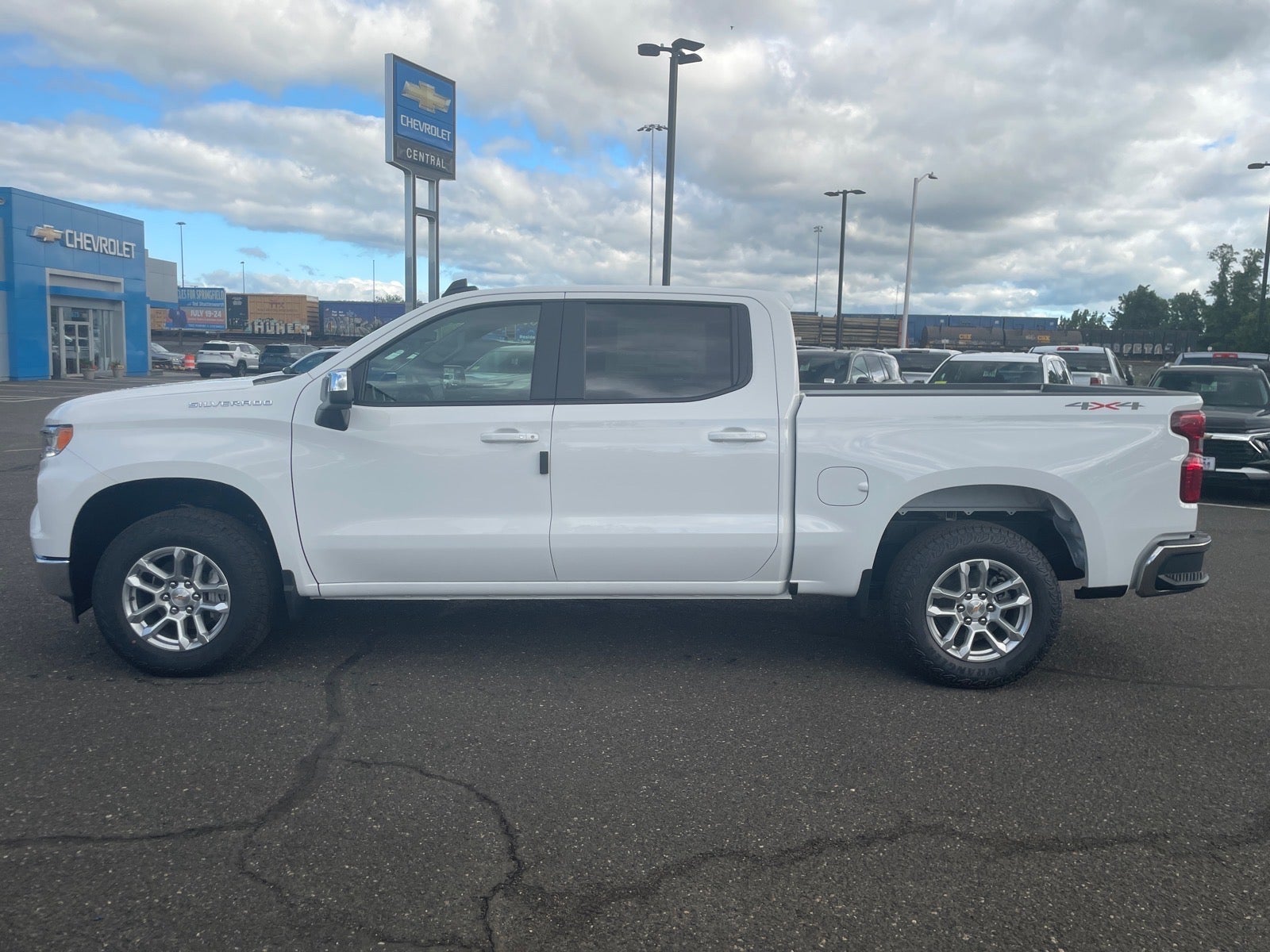 2026 Chevrolet Silverado 1500 LT