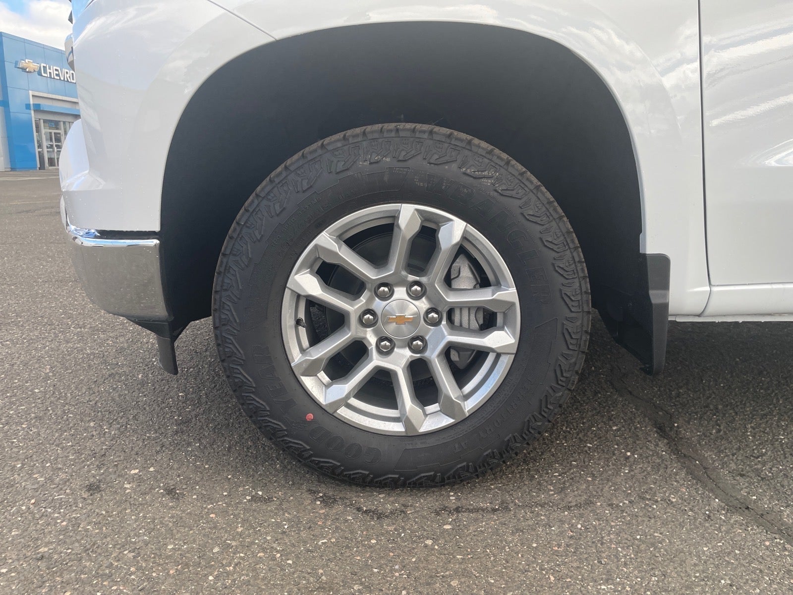 2026 Chevrolet Silverado 1500 LT