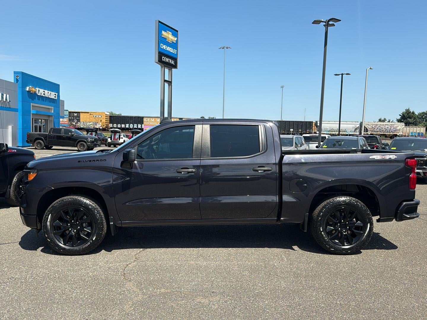 2023 Chevrolet Silverado 1500 Custom