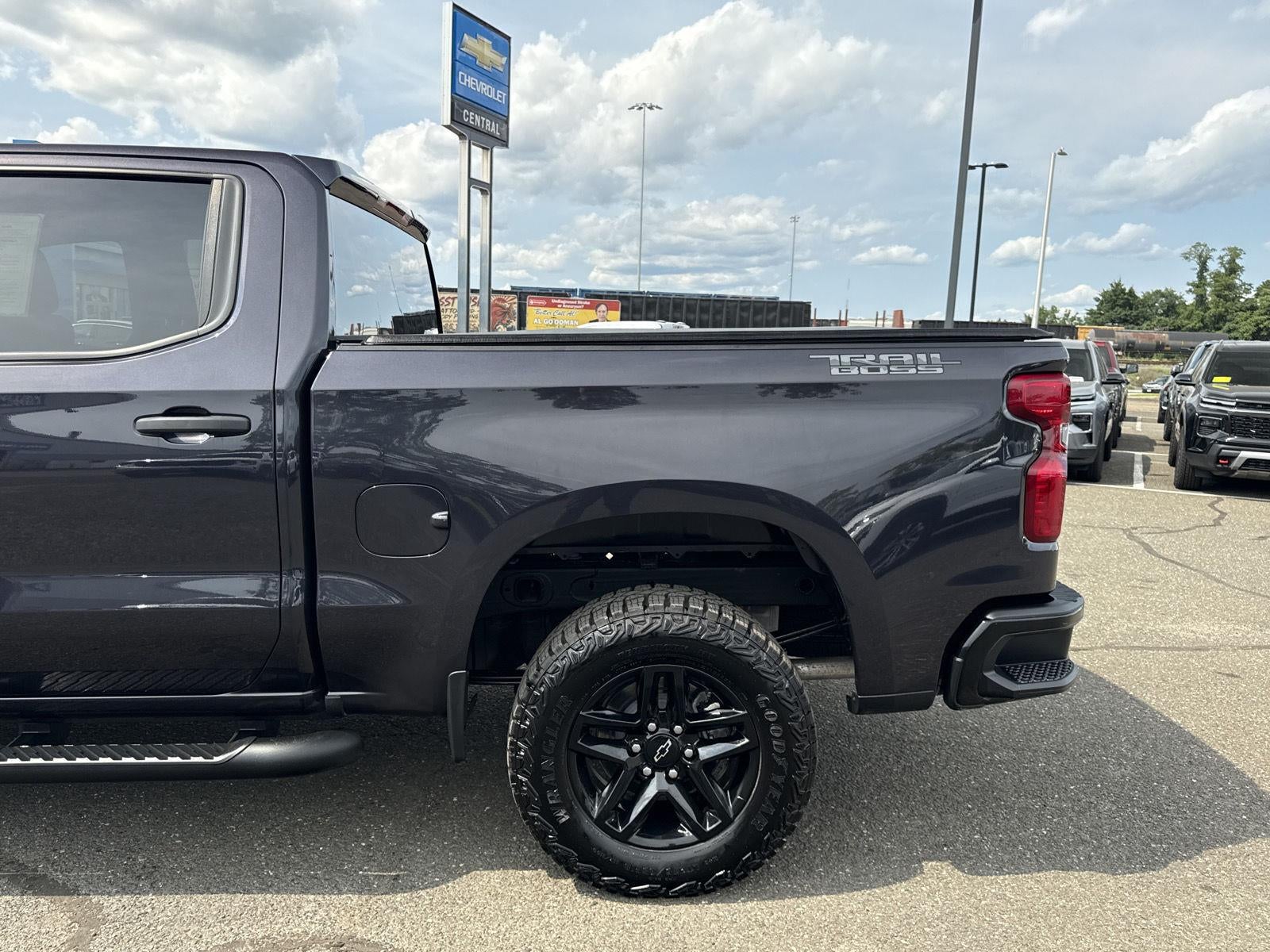 2024 Chevrolet Silverado 1500 Custom Trail Boss