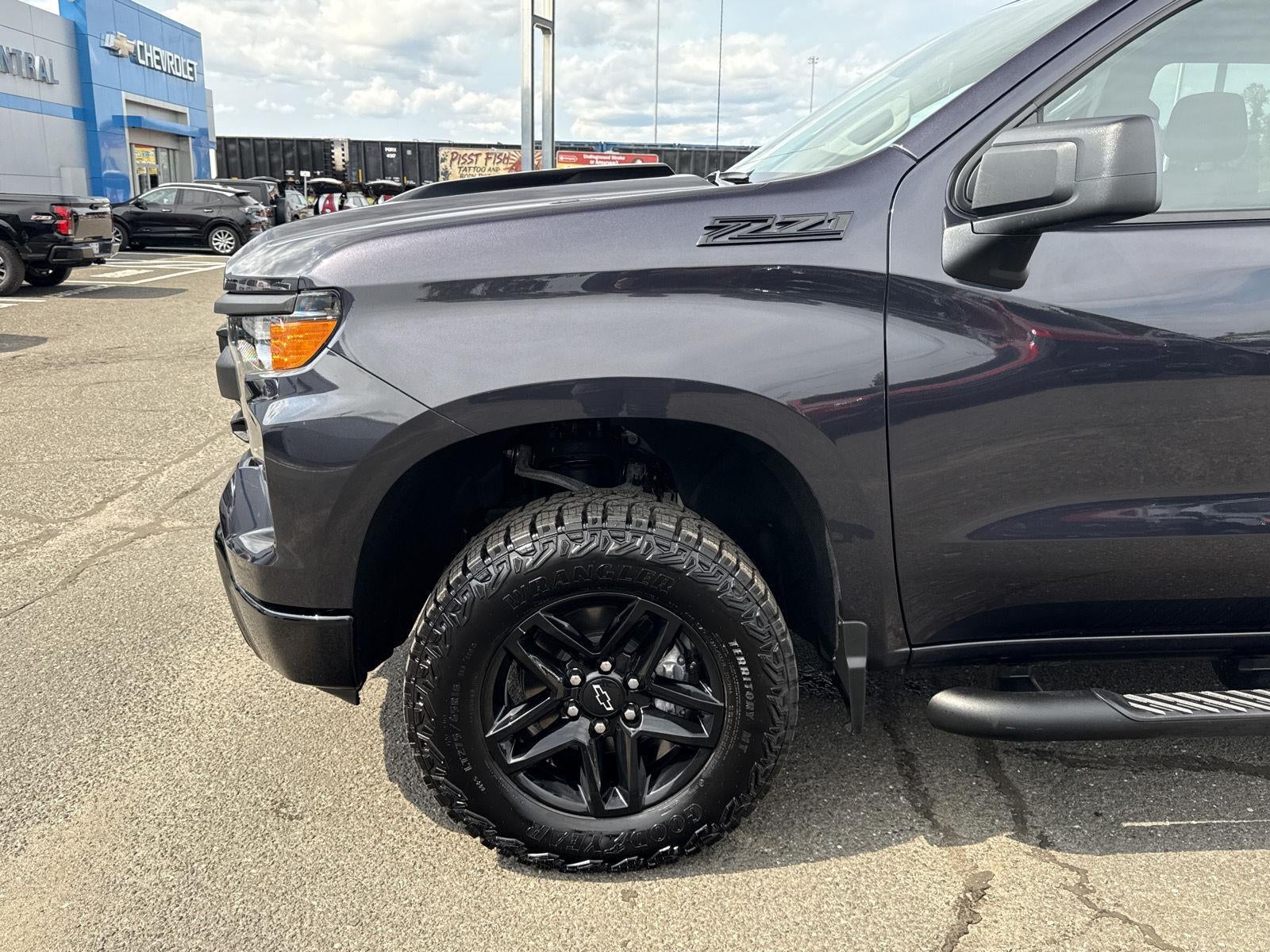 2024 Chevrolet Silverado 1500 Custom Trail Boss