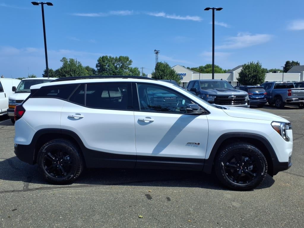 2023 GMC Terrain AT4