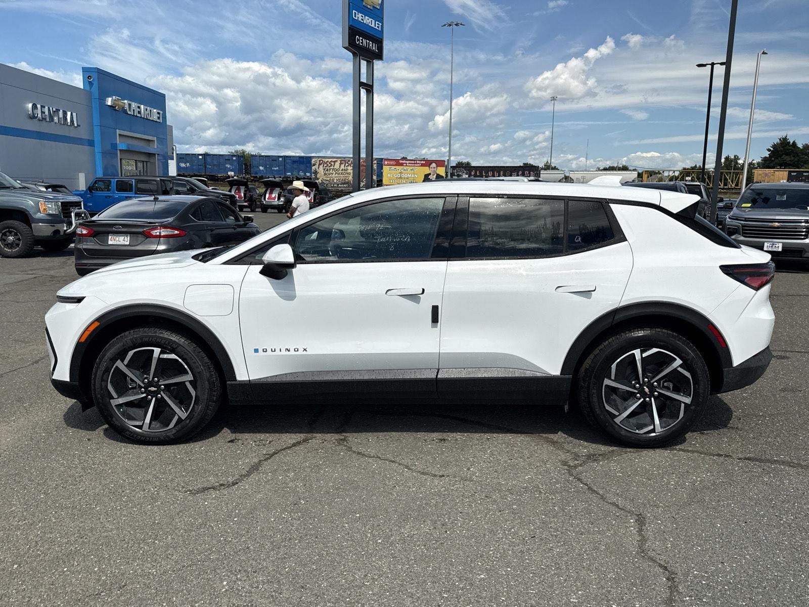 2026 Chevrolet Equinox EV LT