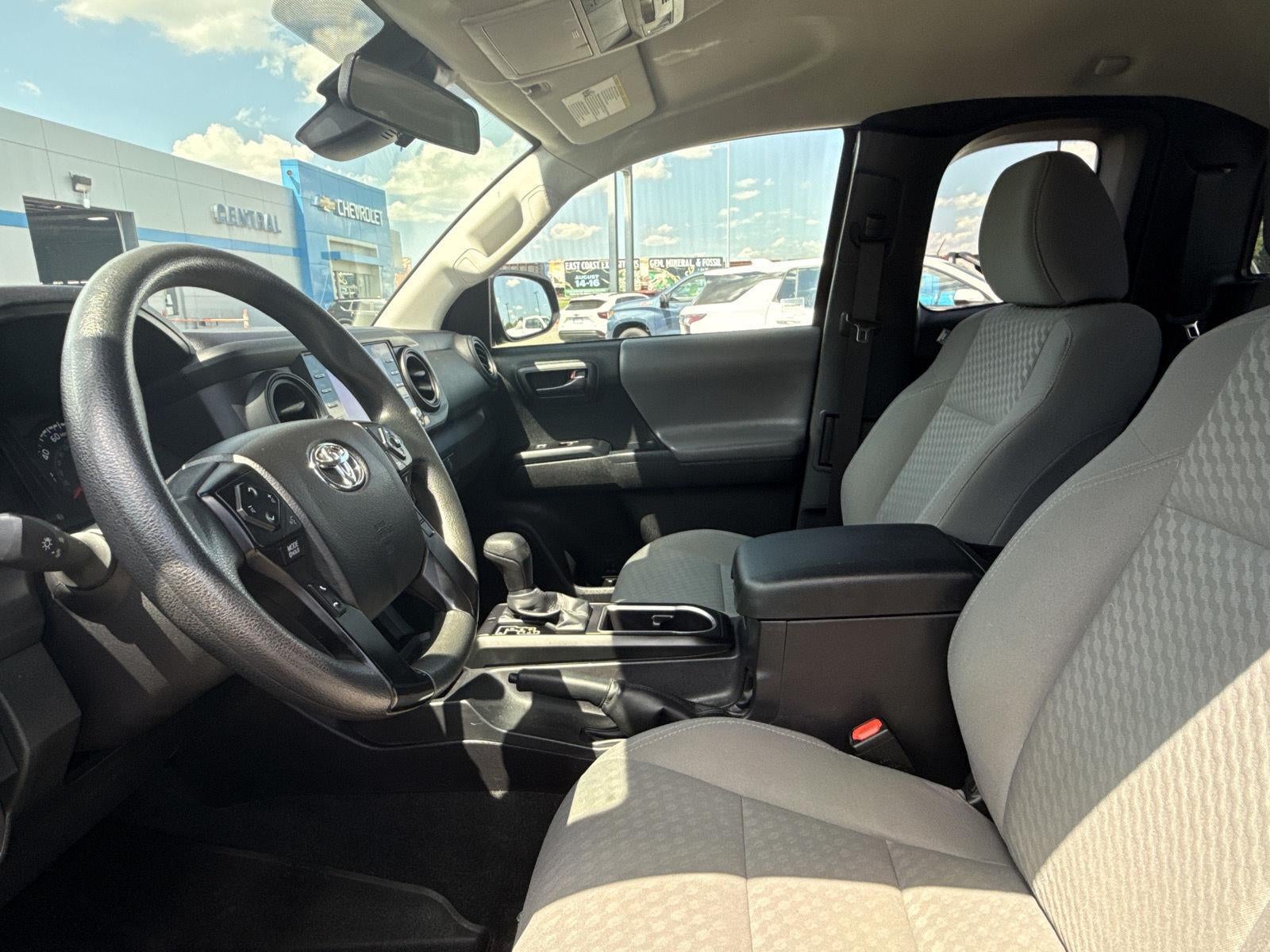 2022 Toyota Tacoma SR V6