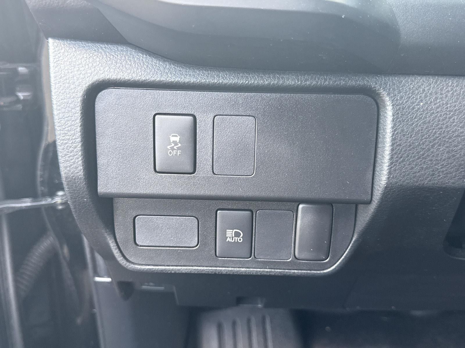 2022 Toyota Tacoma SR V6