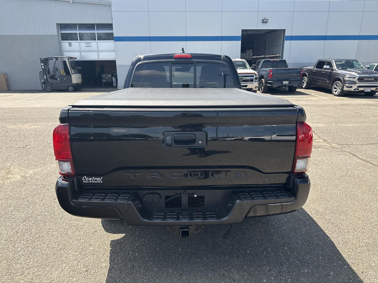 2022 Toyota Tacoma SR V6