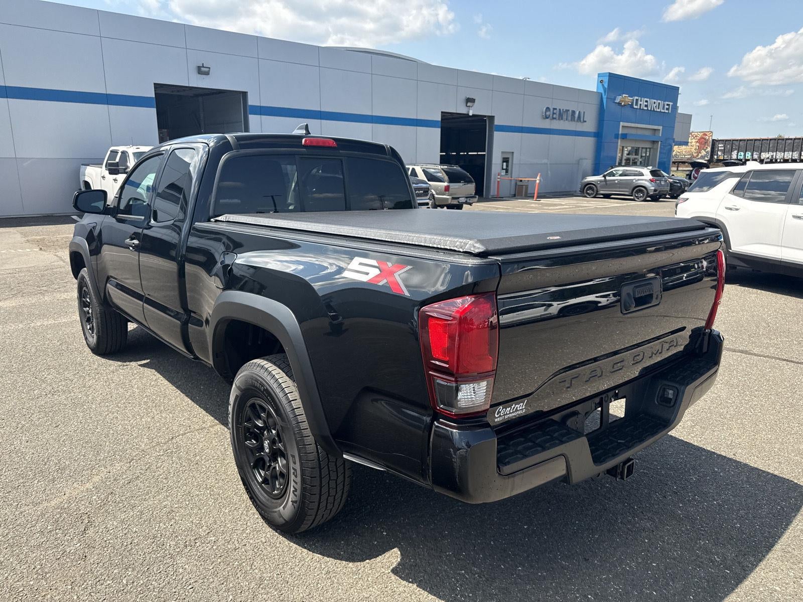 2022 Toyota Tacoma SR V6