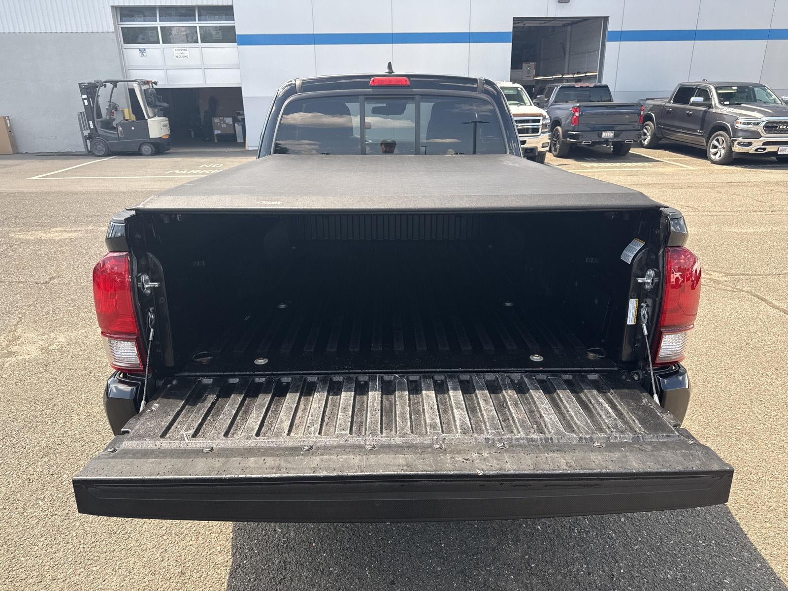 2022 Toyota Tacoma SR V6