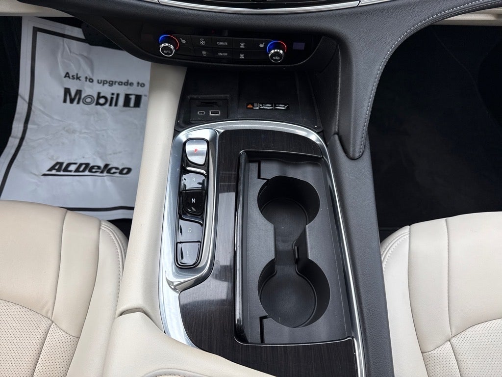 2023 Buick Enclave Essence