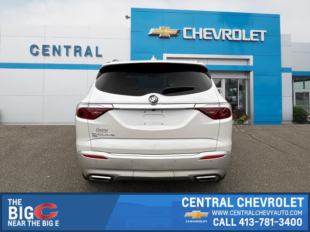 2023 Buick Enclave Essence