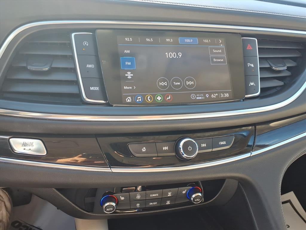 2022 Buick Enclave Essence