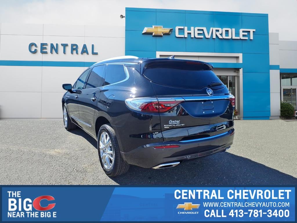 2022 Buick Enclave Essence