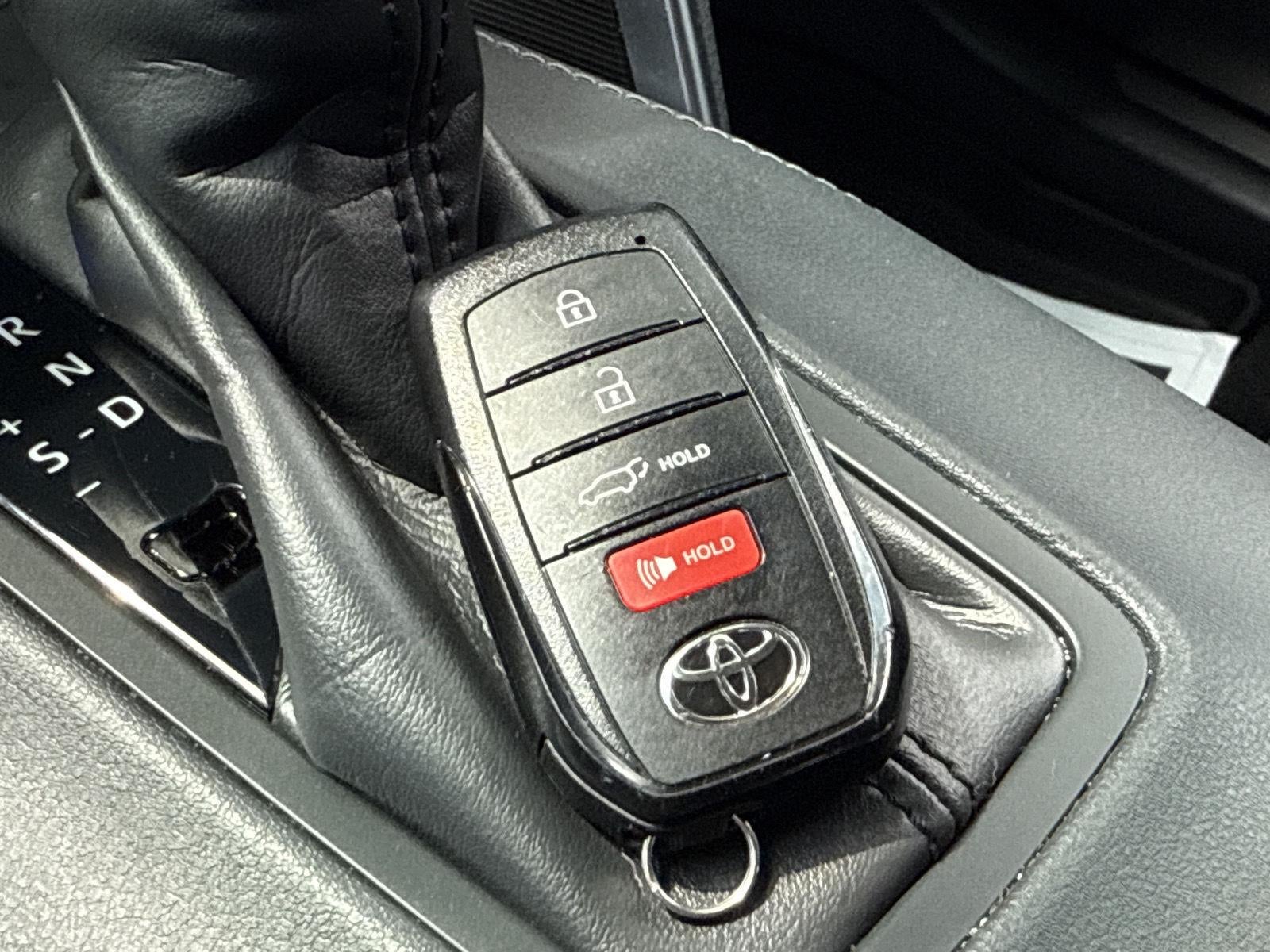 2023 Toyota Venza XLE