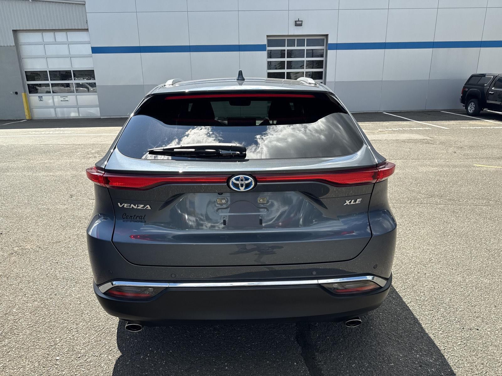 2023 Toyota Venza XLE