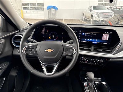 2025 Chevrolet Trax LT