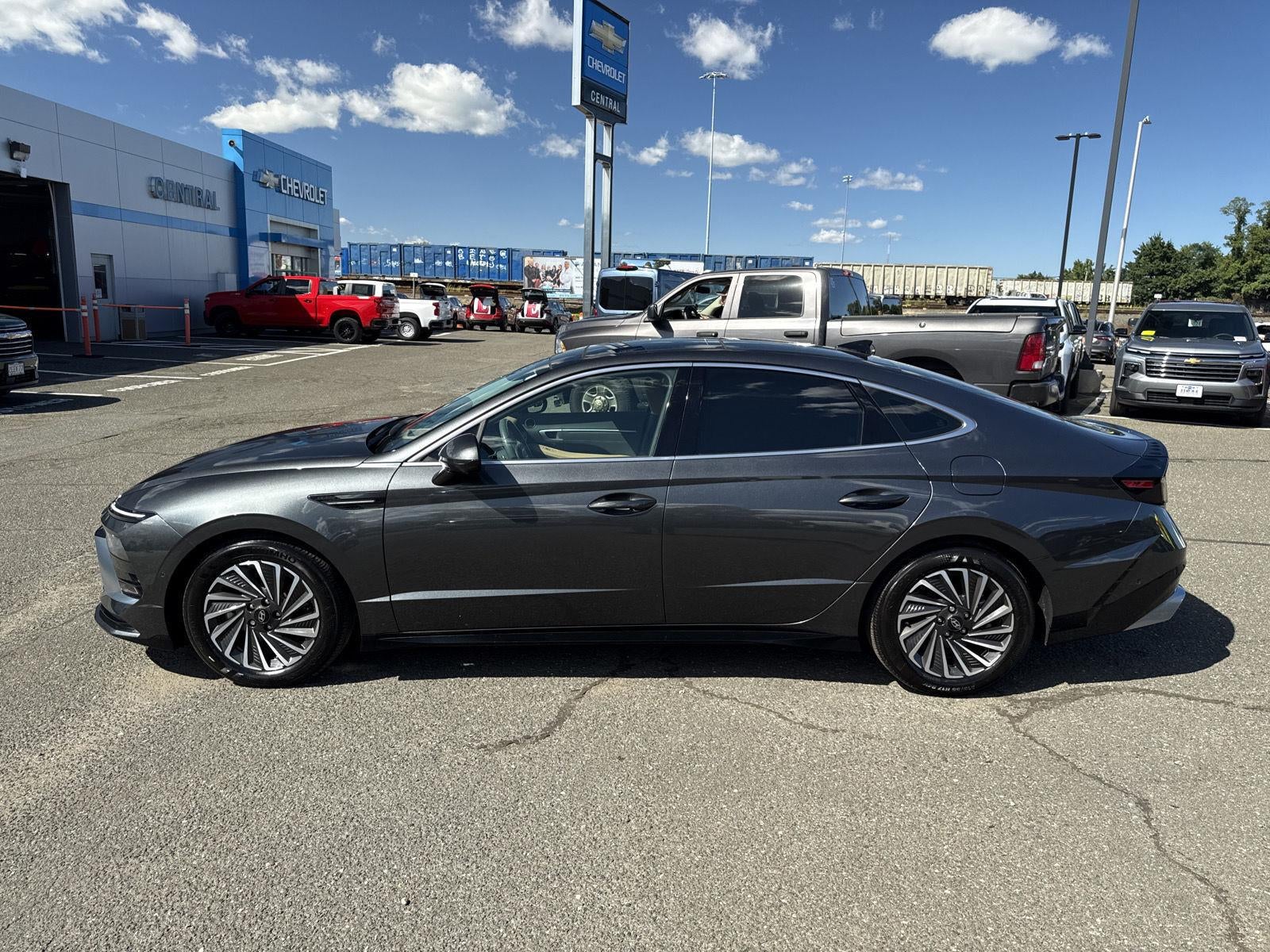 2024 Hyundai Sonata Hybrid Limited