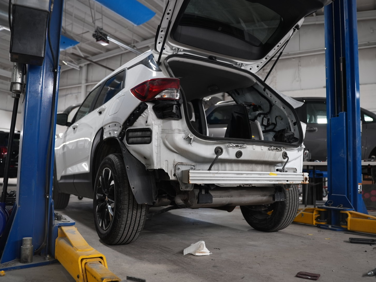 Chevrolet Collision Department